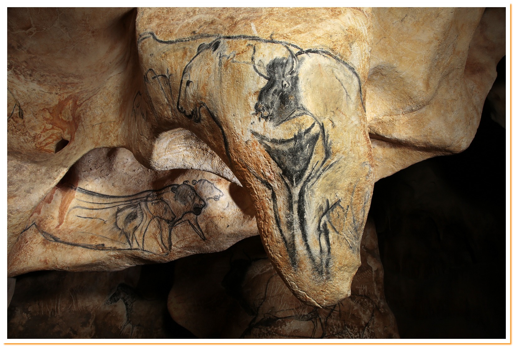 Chauvet08 Ibrido metà Leone Metà Donna