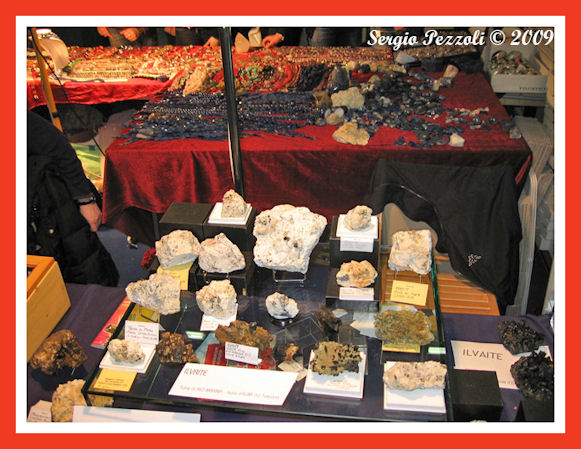 panoramica minerali fiera di bologna